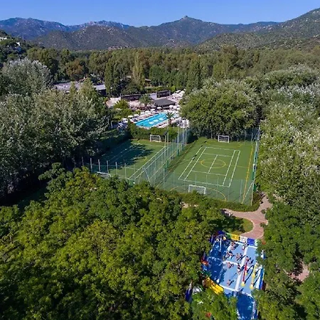 Θέρετρο Calaserena Geremèas
