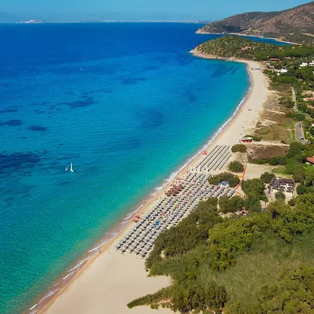 Semesteranläggning (resort) Calaserena Geremèas