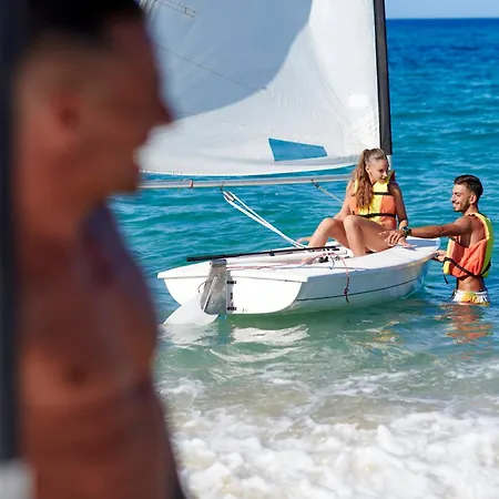 Calaserena Station touristique Geremèas