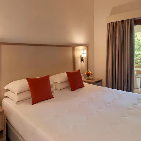 Calaserena Semesteranläggning (resort) Geremèas
