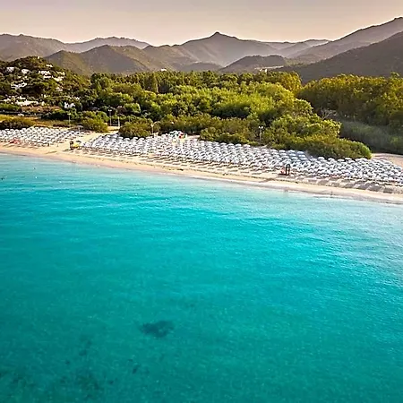 Calaserena Θέρετρο Geremèas