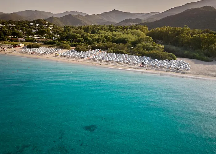 Calaserena Village Geremèas