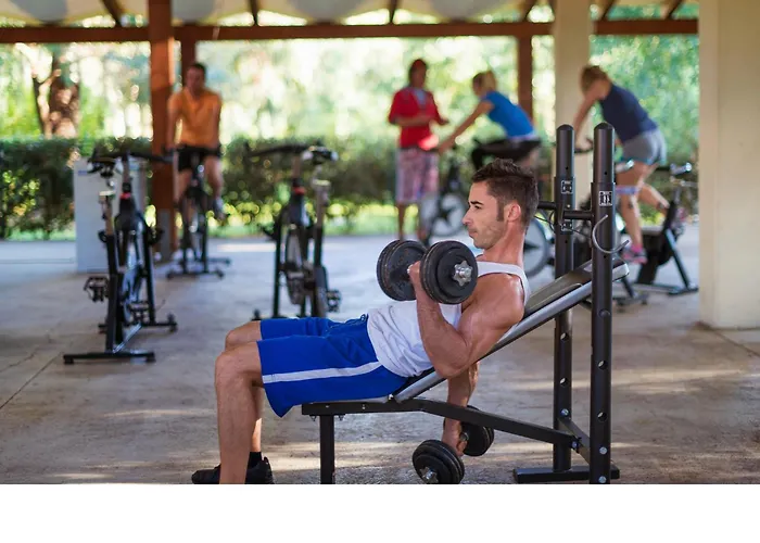 Resort Calaserena Village 4*