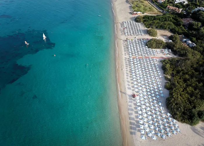 Üdülőközpont Calaserena Geremèas