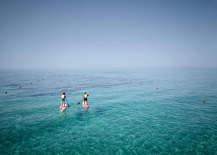 Üdülőközpont Calaserena Geremèas
