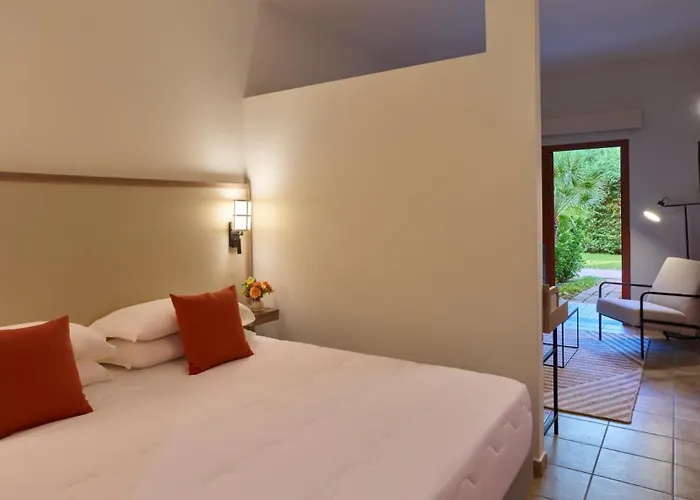 Calaserena Village 4*